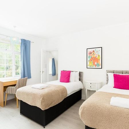 Beautiful 6 Bedroom House For 17 Guests Next To Edgbaston Stadium Birmingham Eksteriør billede