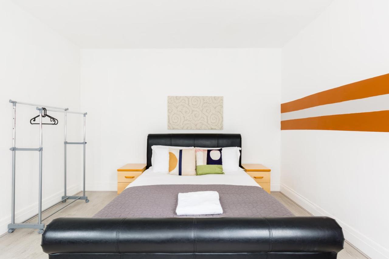 Beautiful 6 Bedroom House For 17 Guests Next To Edgbaston Stadium Birmingham Eksteriør billede