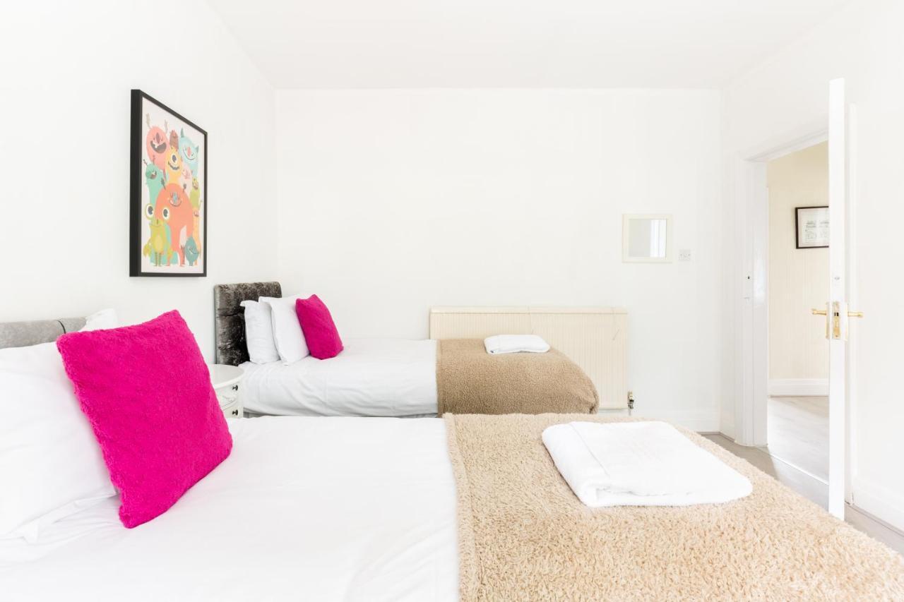 Beautiful 6 Bedroom House For 17 Guests Next To Edgbaston Stadium Birmingham Eksteriør billede