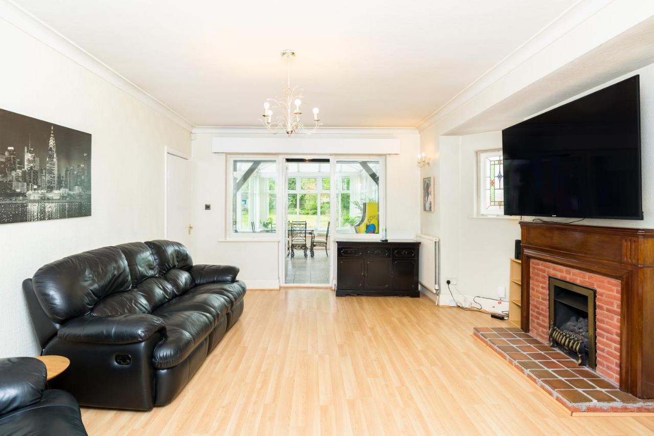 Beautiful 6 Bedroom House For 17 Guests Next To Edgbaston Stadium Birmingham Eksteriør billede