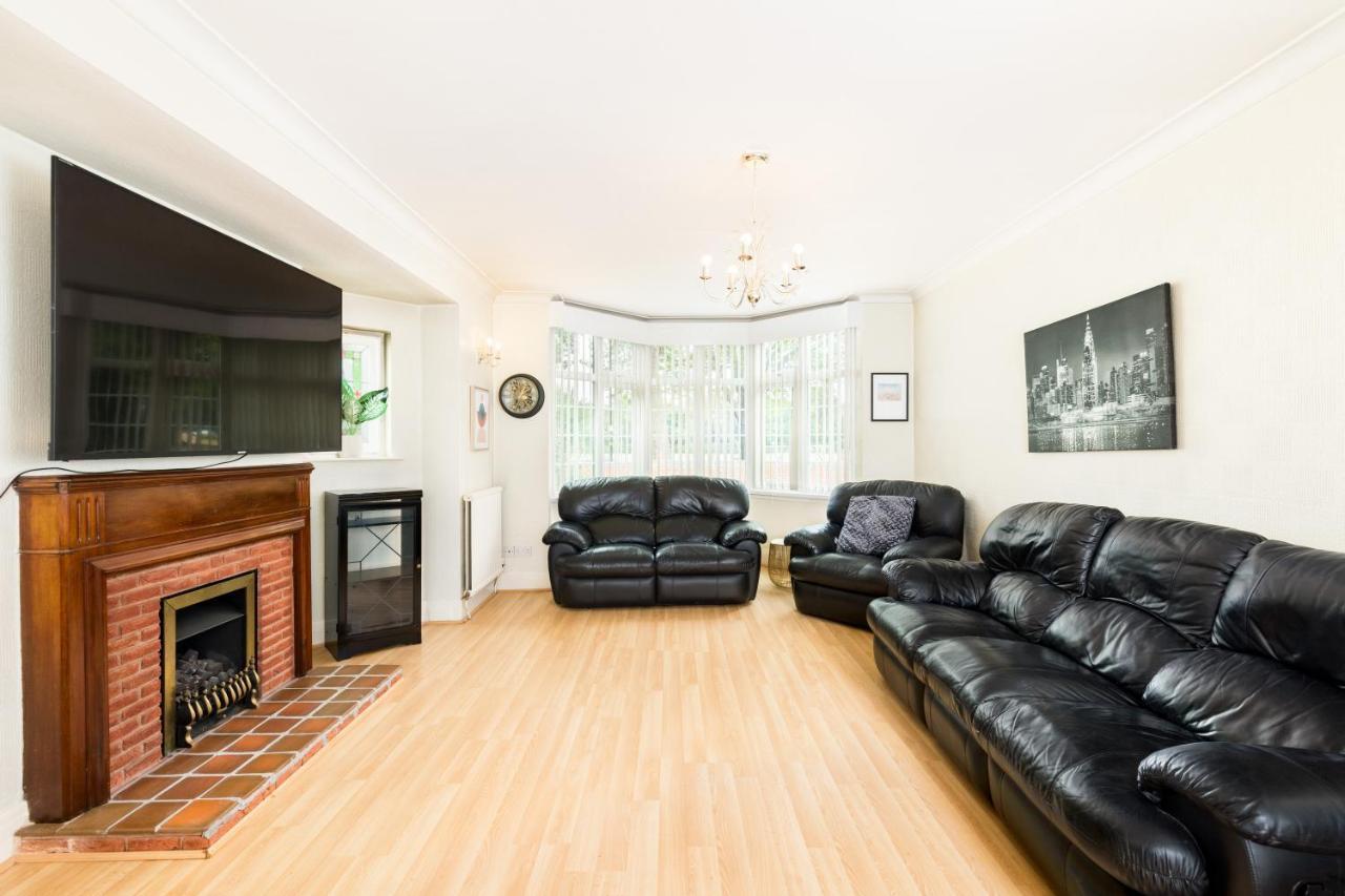 Beautiful 6 Bedroom House For 17 Guests Next To Edgbaston Stadium Birmingham Eksteriør billede