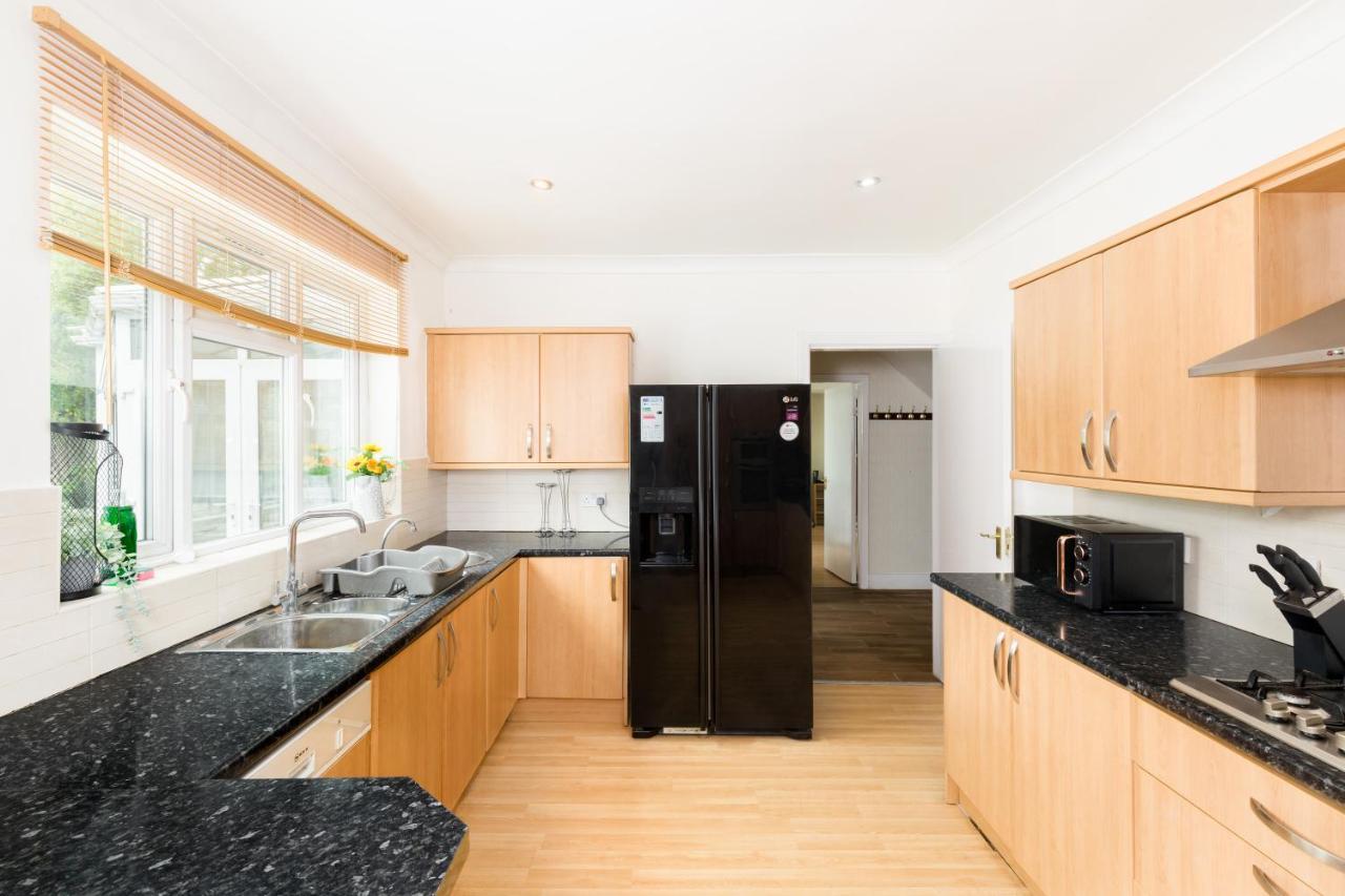 Beautiful 6 Bedroom House For 17 Guests Next To Edgbaston Stadium Birmingham Eksteriør billede