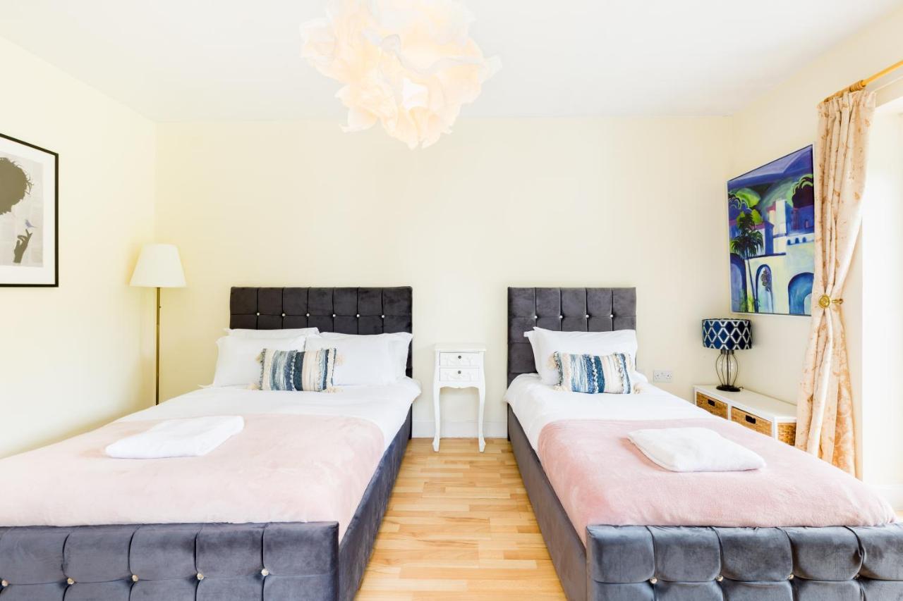 Beautiful 6 Bedroom House For 17 Guests Next To Edgbaston Stadium Birmingham Eksteriør billede